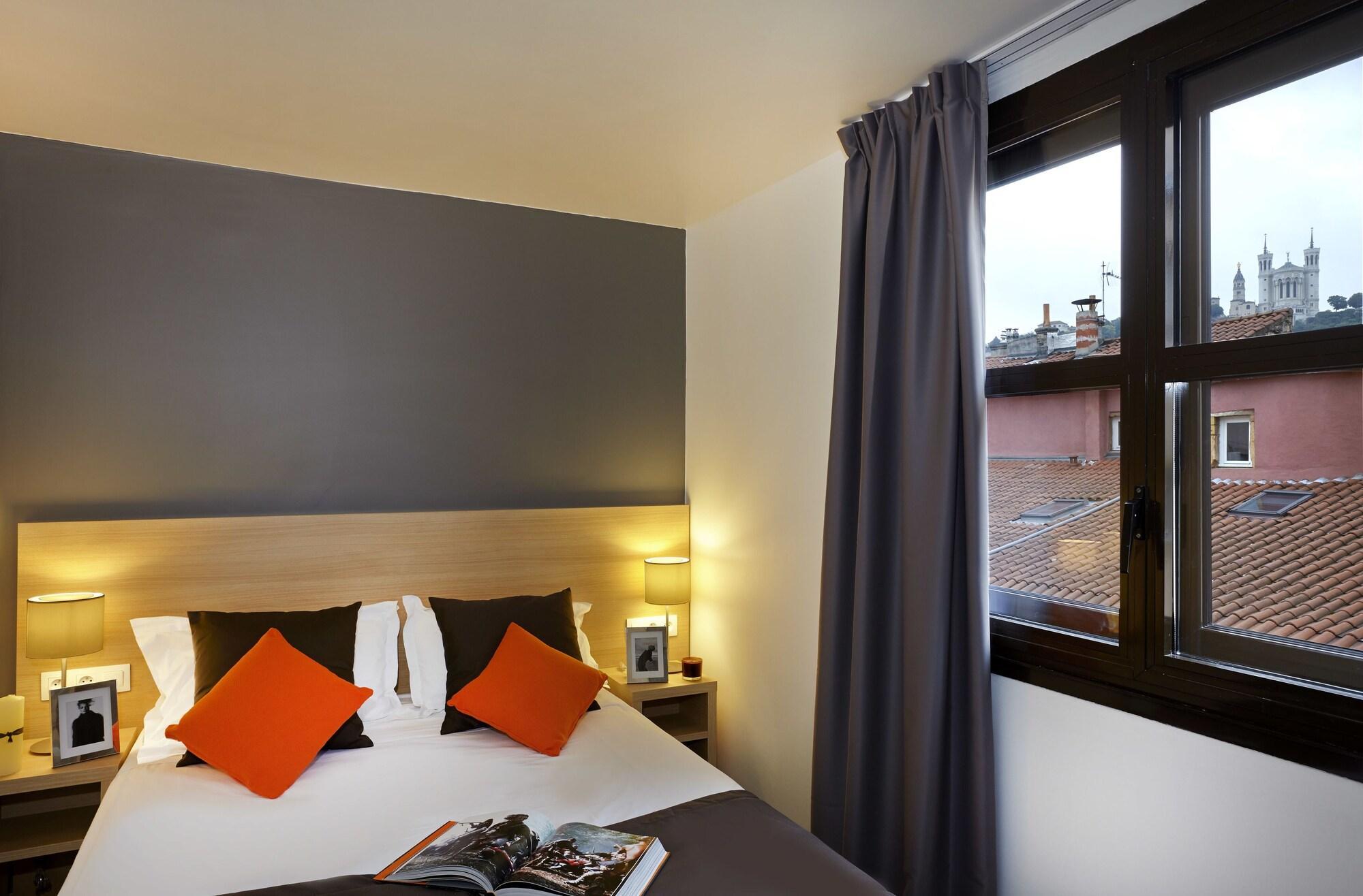 Apart-hotel Citadines Presqu'ile 3*